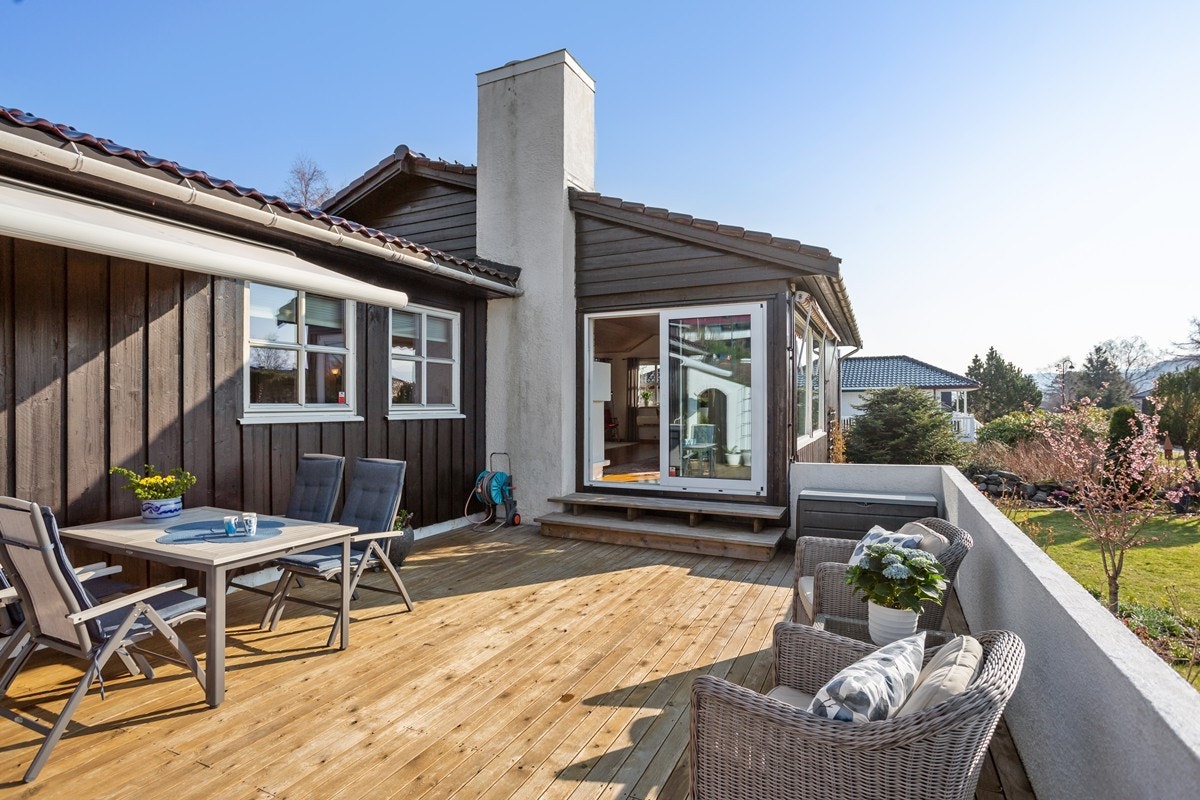 Huset har meget fine uteareal Galleribilde