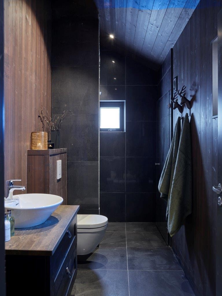 Bildene er fra nabohytte stylet med en unik interiørpakke fra Halvor Bakke - kan kjøpes til en drømmepris Galleribilde