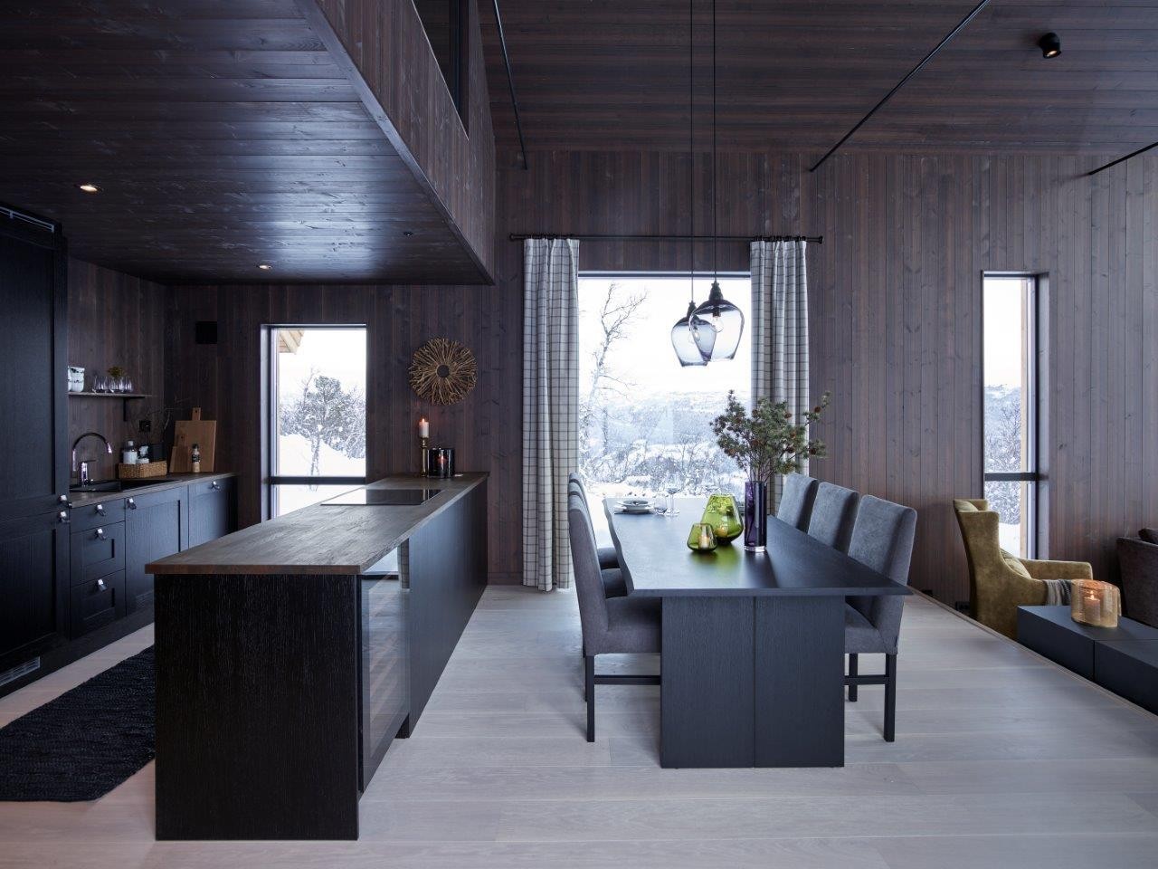 Bildene er fra nabohytte stylet med en unik interiørpakke fra Halvor Bakke - kan kjøpes til en drømmepris Galleribilde