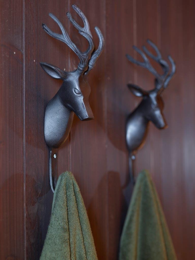 Bildene er fra nabohytte stylet med en unik interiørpakke fra Halvor Bakke - kan kjøpes til en drømmepris Galleribilde