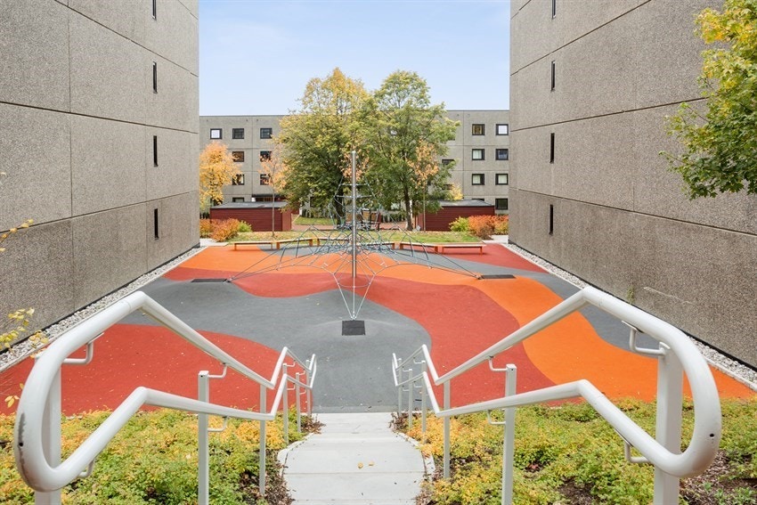 Lekeområder på borettslagets tomt Galleribilde