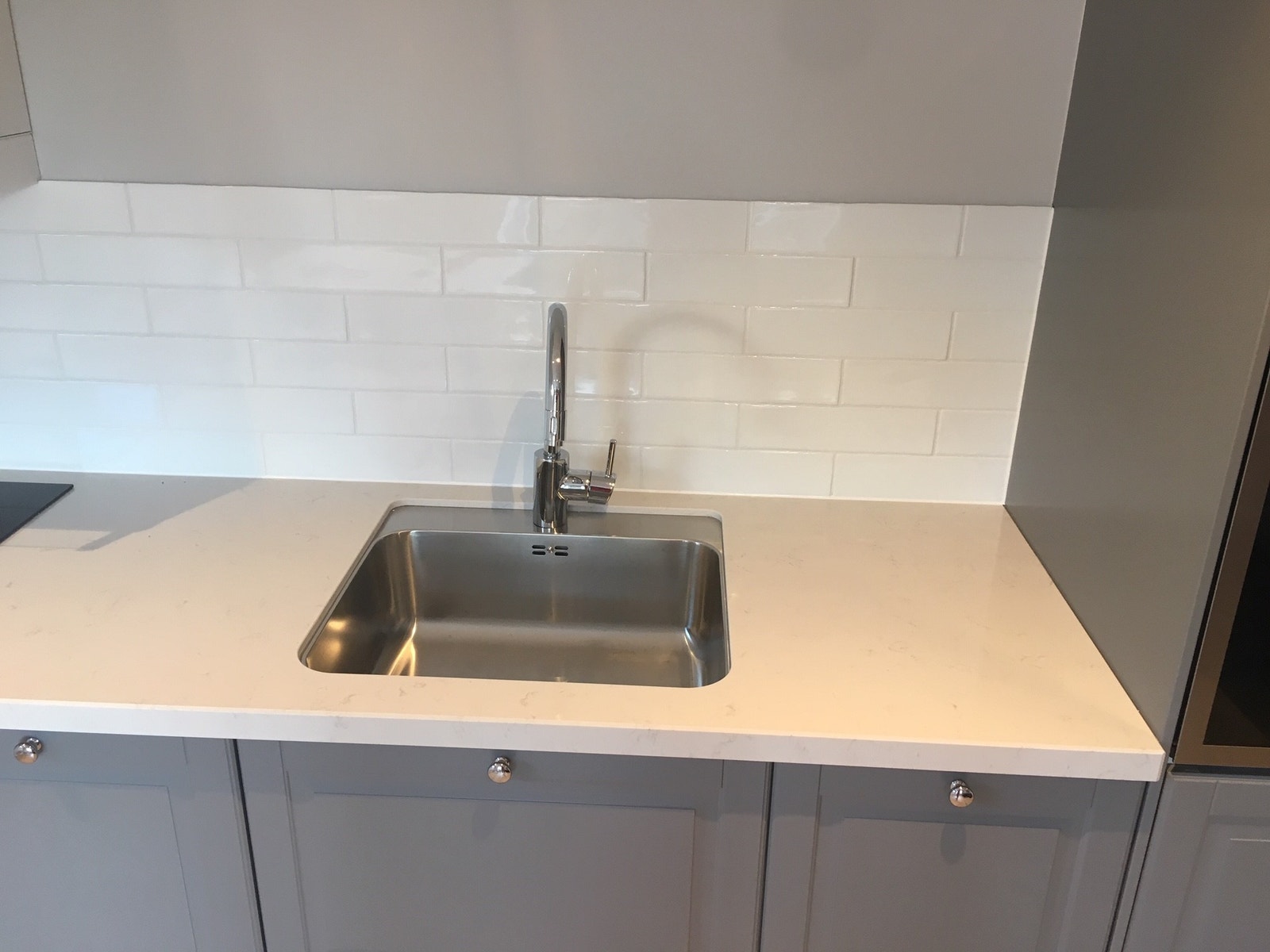 Underlimt vask med Grohe armatur Galleribilde