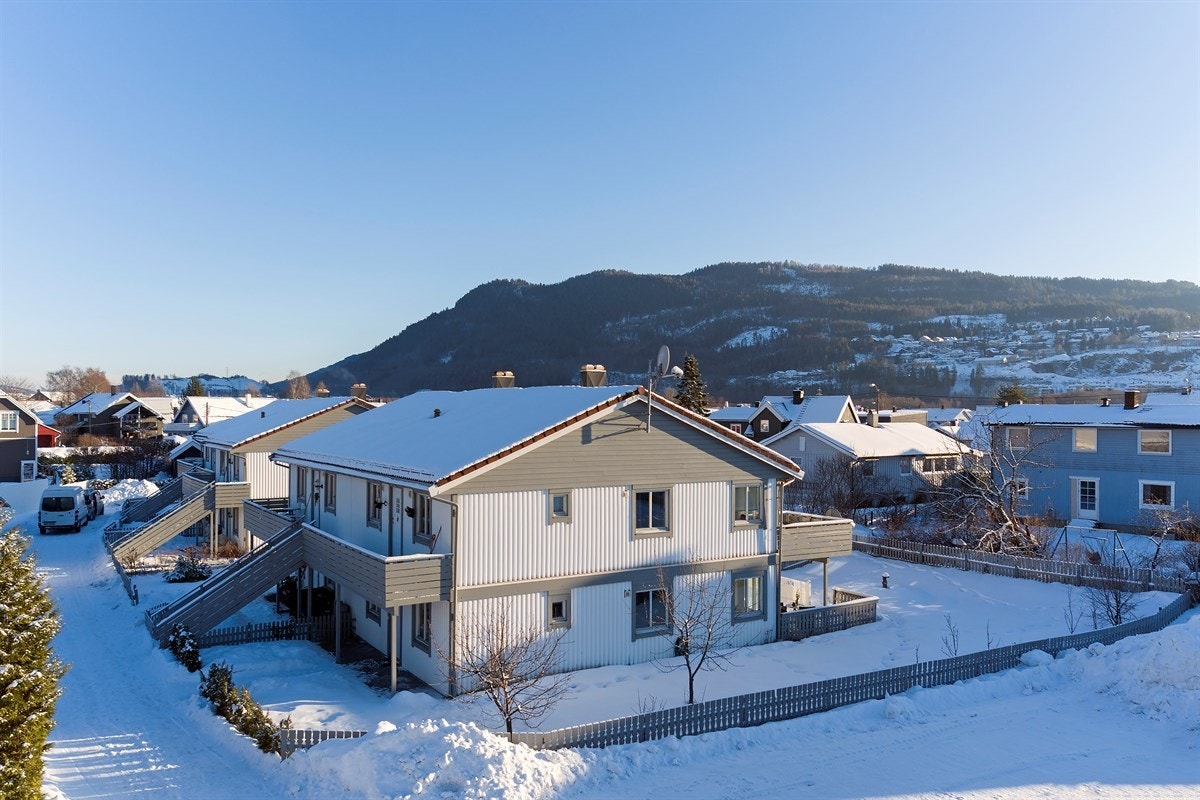 Det er gangavstand til Drammenselven med turvei, idylliske rasteplasser og fine fiskemuligheter. Galleribilde