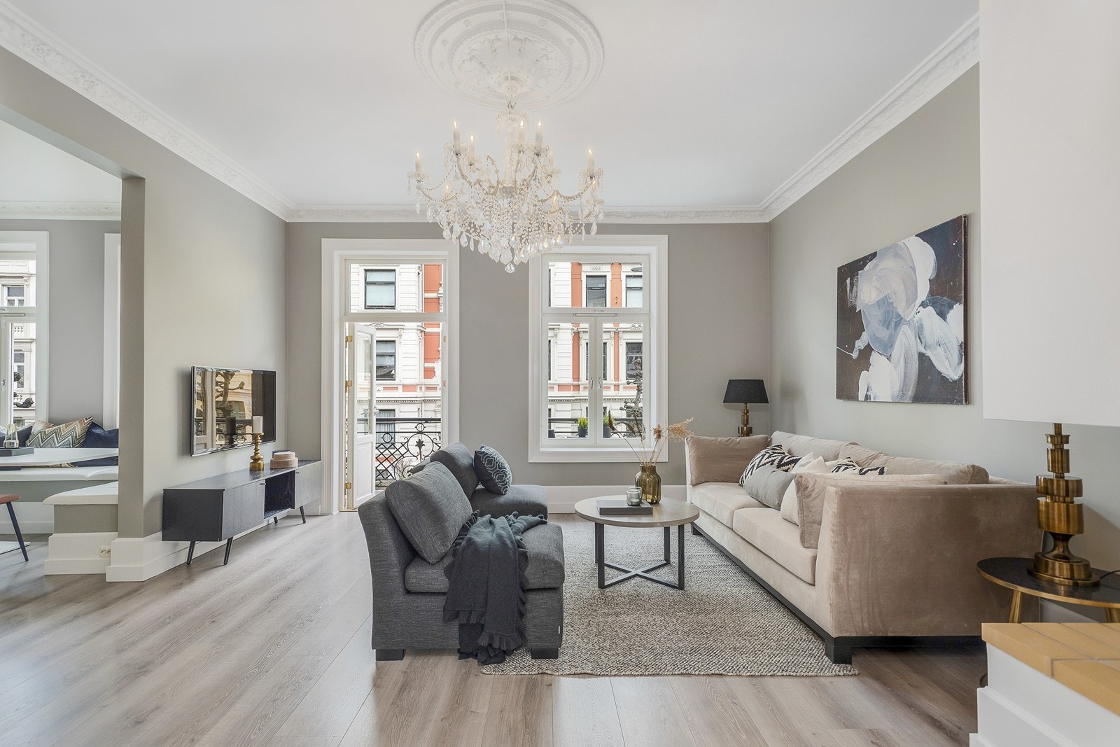 Lekker, nyere oppusset 4-roms m/ peis, 2 balkonger - Presentert av Bjørn R. Støylen Galleribilde