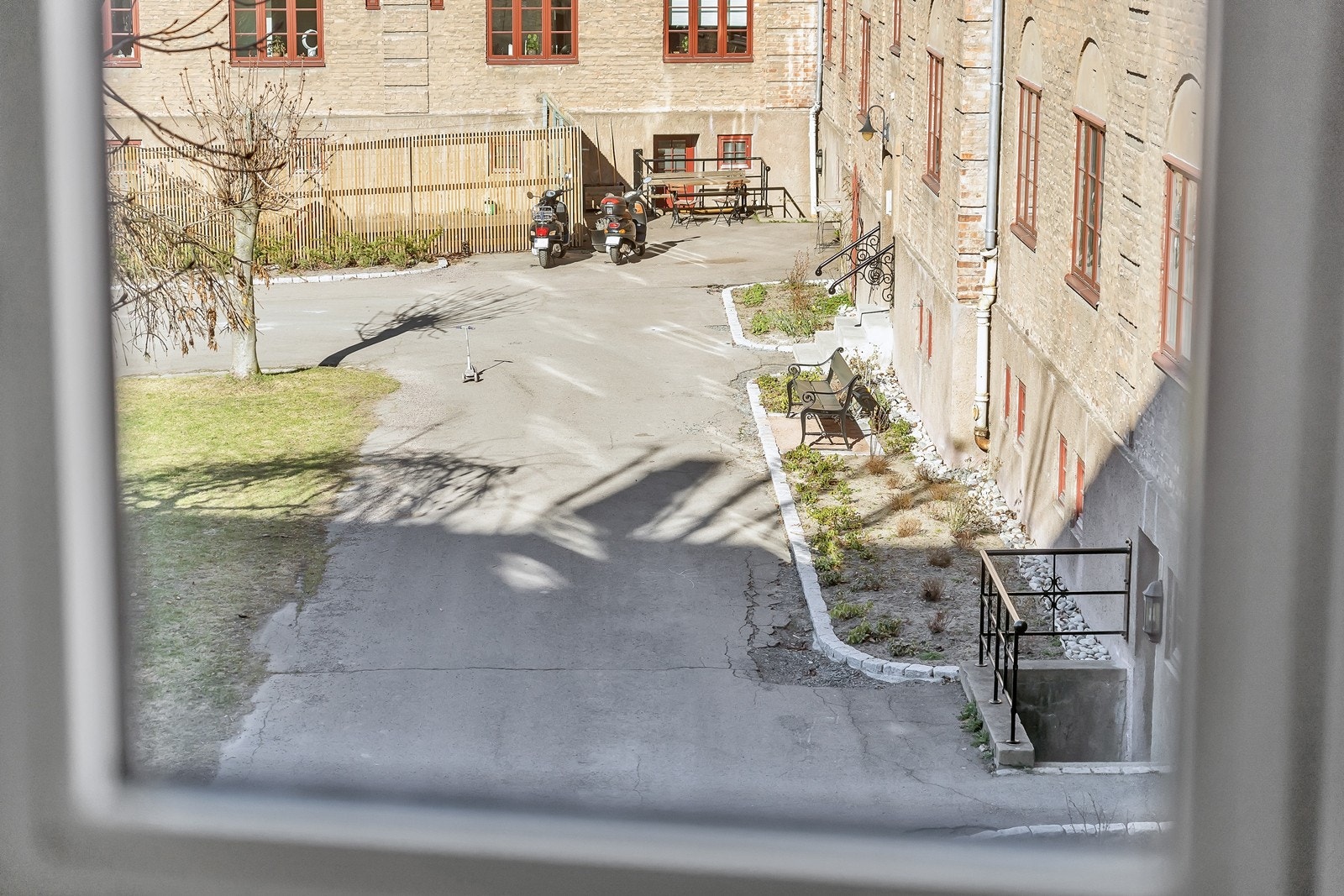 Utsikt fra vindu Galleribilde