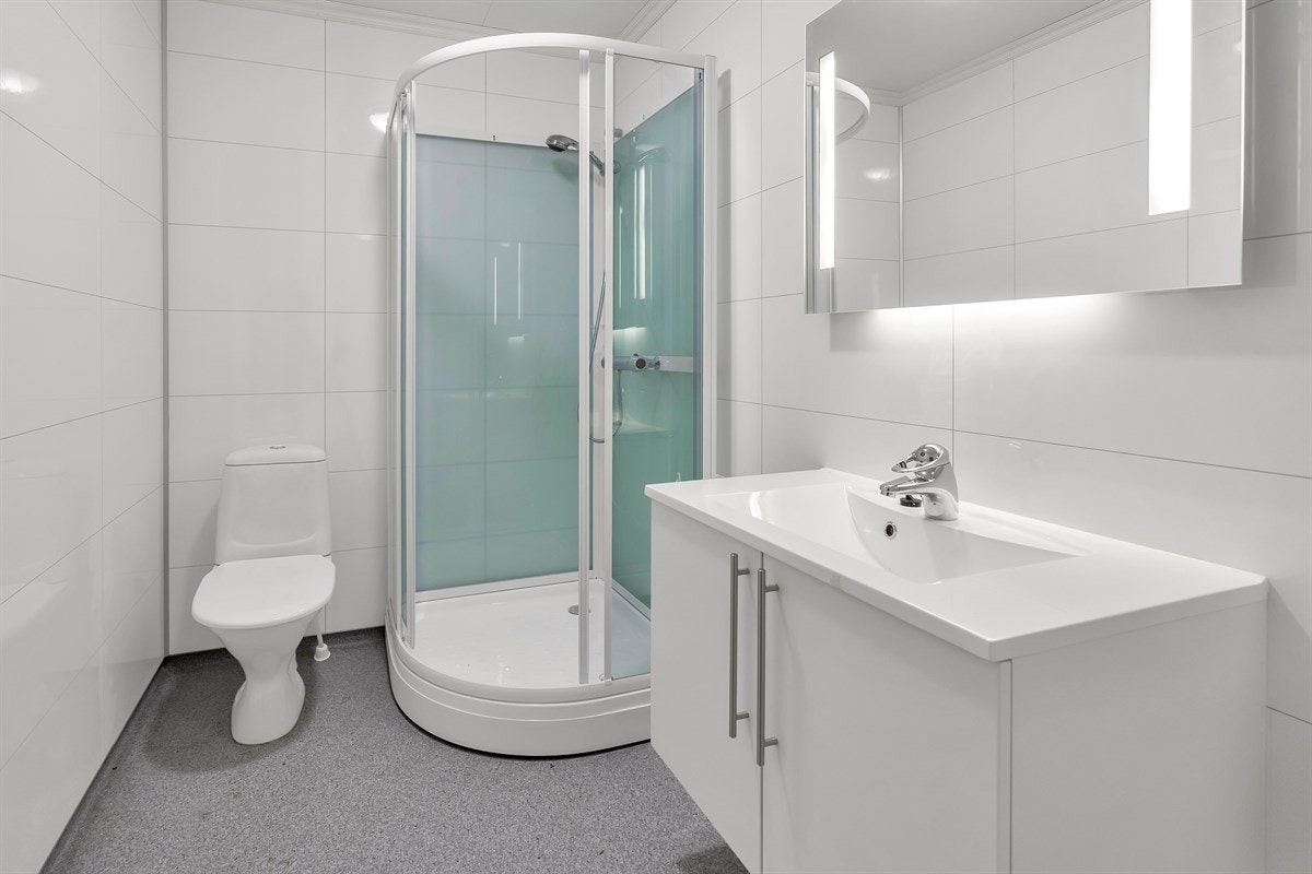 Bad 1 etasje Galleribilde