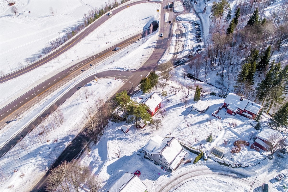 Enkel adkomst til mange tettsteder i området gjør beliggenheten spesielt attraktiv for deg som pendler. Galleribilde