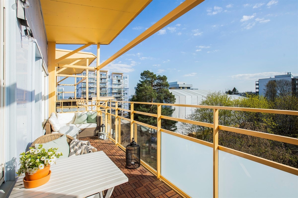 Eie Røa ved Rajic & Overen Myhre ønsker velkommen til Hovseterveien 102 B! Galleribilde