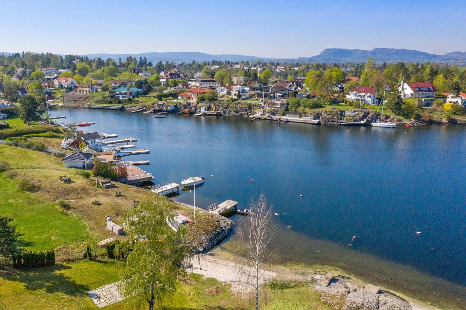 Mulighet for å leie bøyeplass i Snarøykilen. Galleribilde