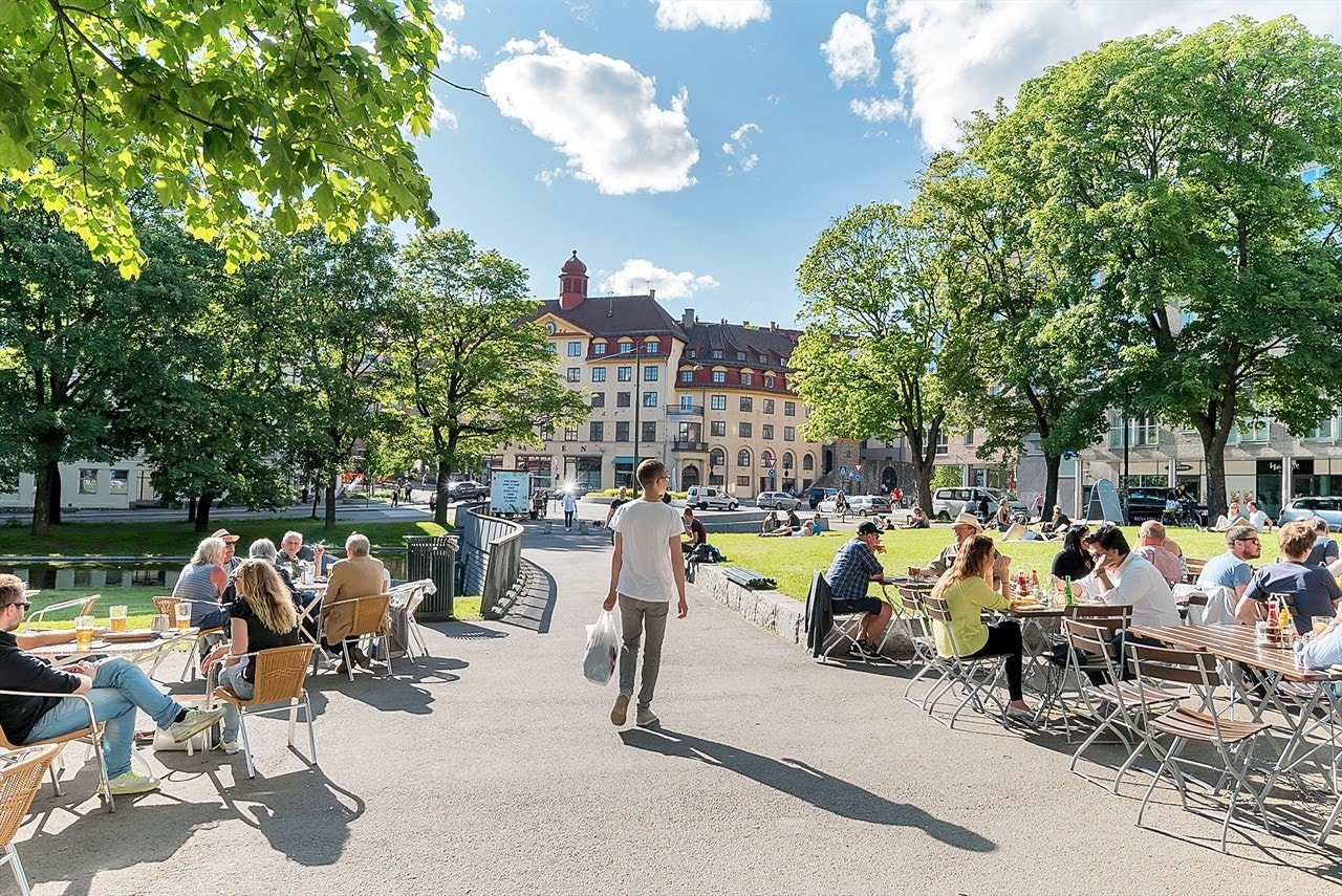 Uteserveringen på Kiellands plass er særdeles populær! Galleribilde
