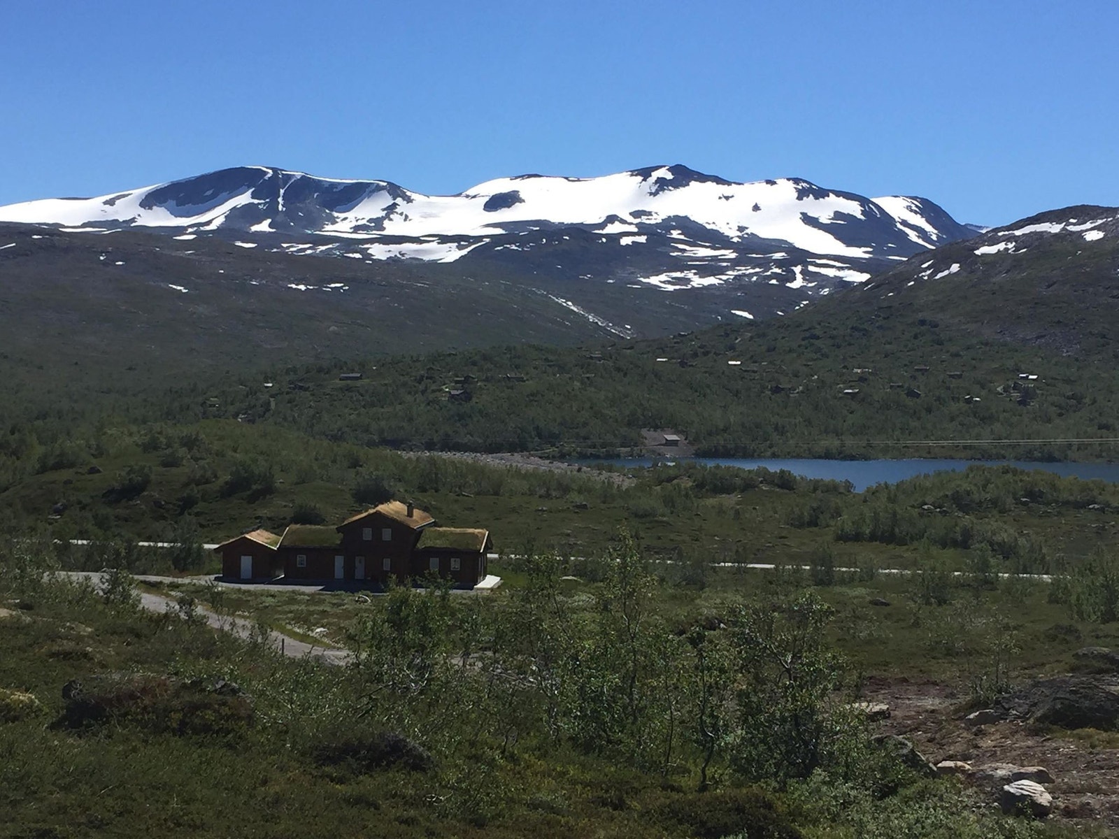 Hytta sett fra nord. Galleribilde