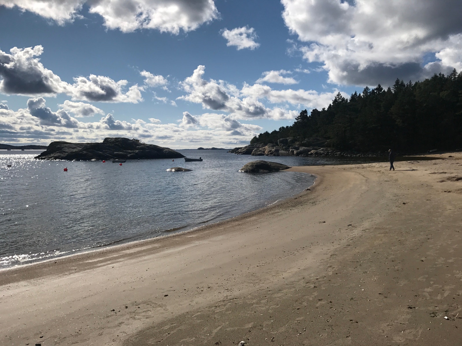 Gjøkvika. Øyas flotteste strand. 15 minutter fra hytta. Galleribilde