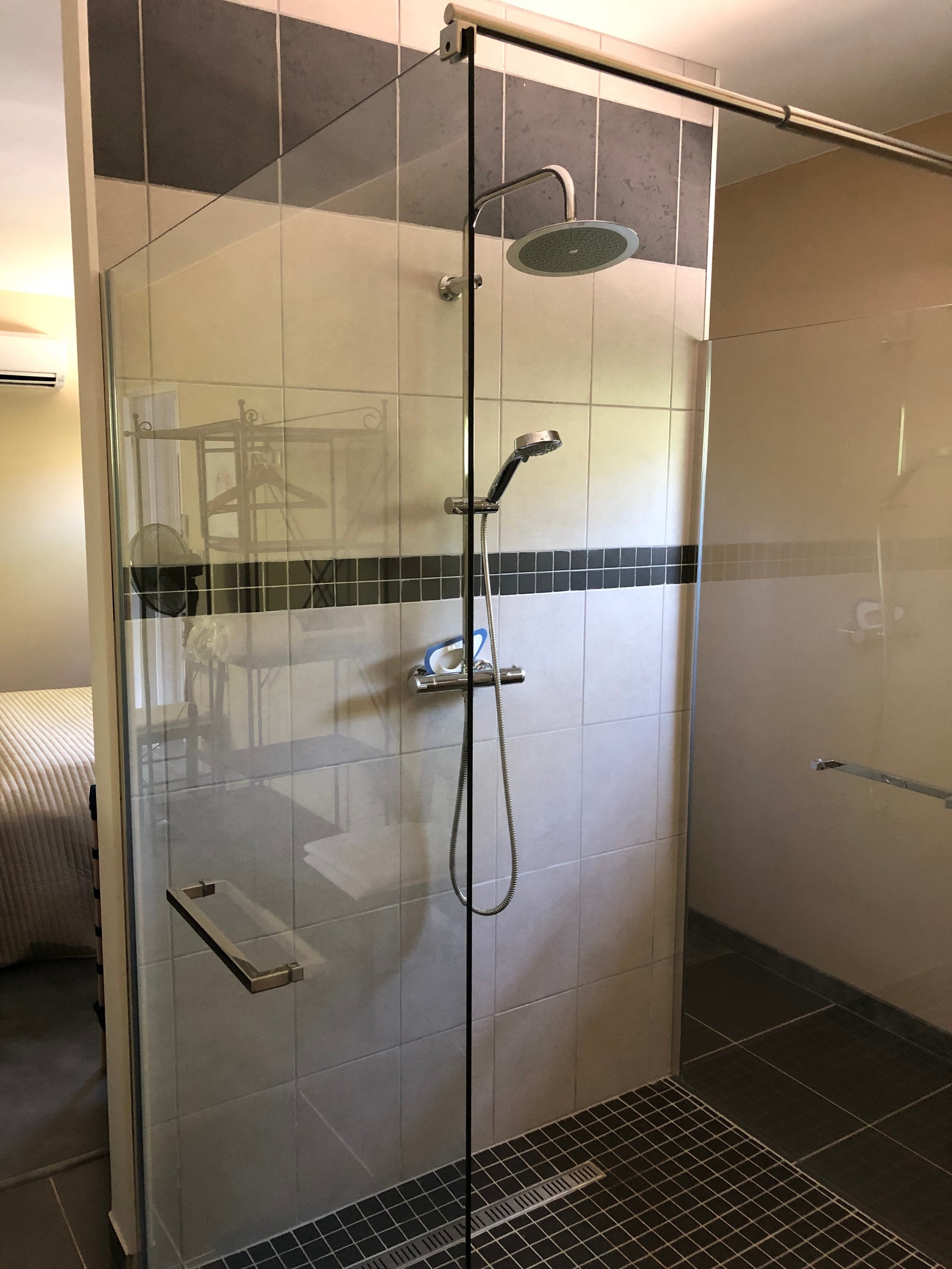 Dusj på soverom3, 2.etasje Galleribilde