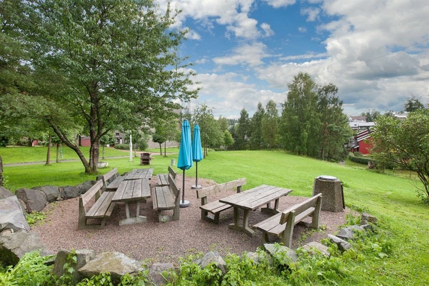 Koselige sittegrupper på borettslagets eget fellesområde Galleribilde