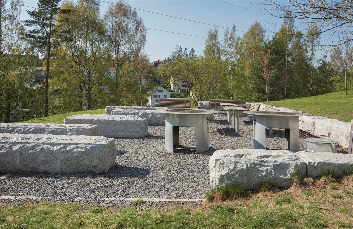 Hyggelige sittegrupper i nærområdet Galleribilde