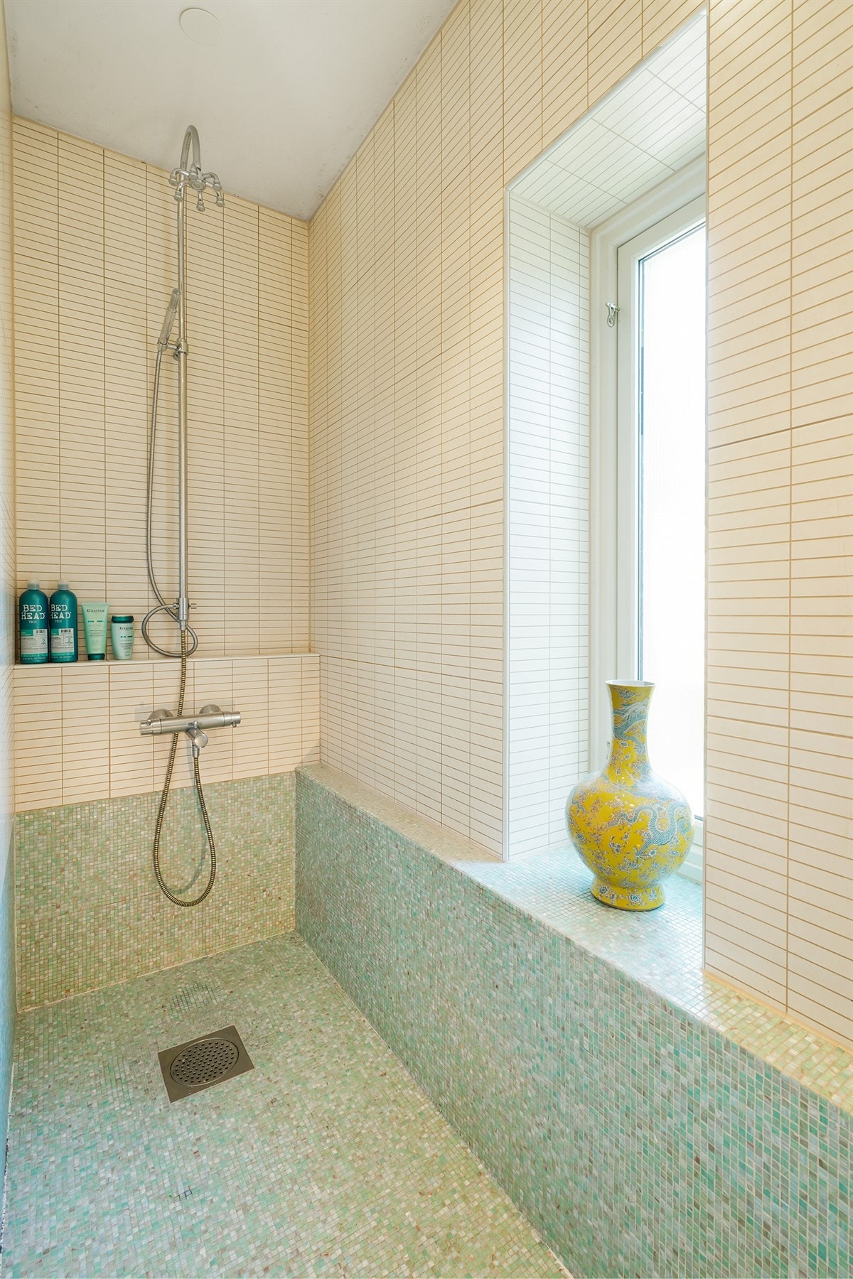 Integrert badekar. Galleribilde