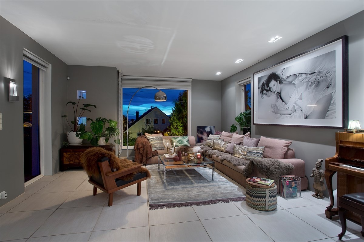 Kveldsstemning. Galleribilde