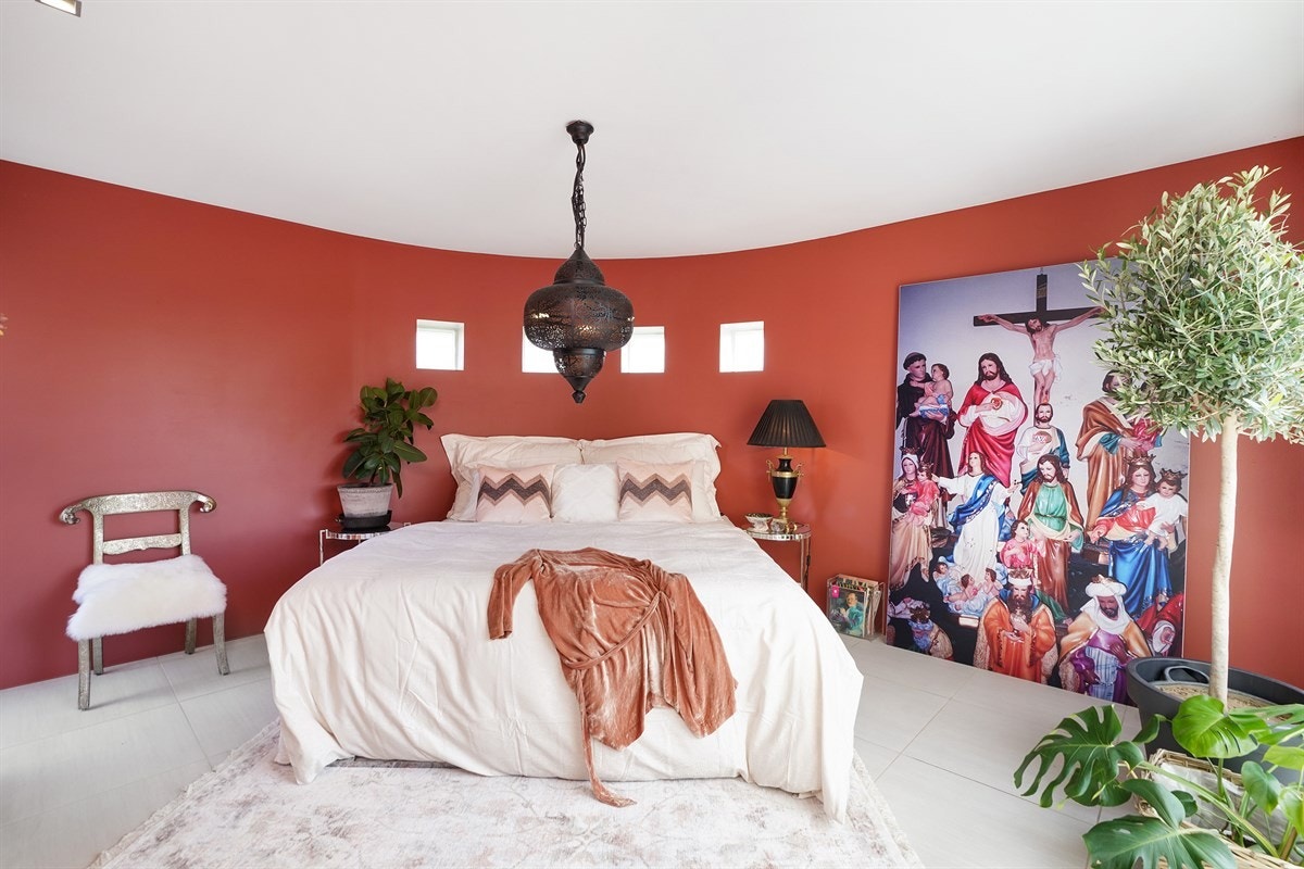 Masterbedrom, med utgang til balkong. Galleribilde