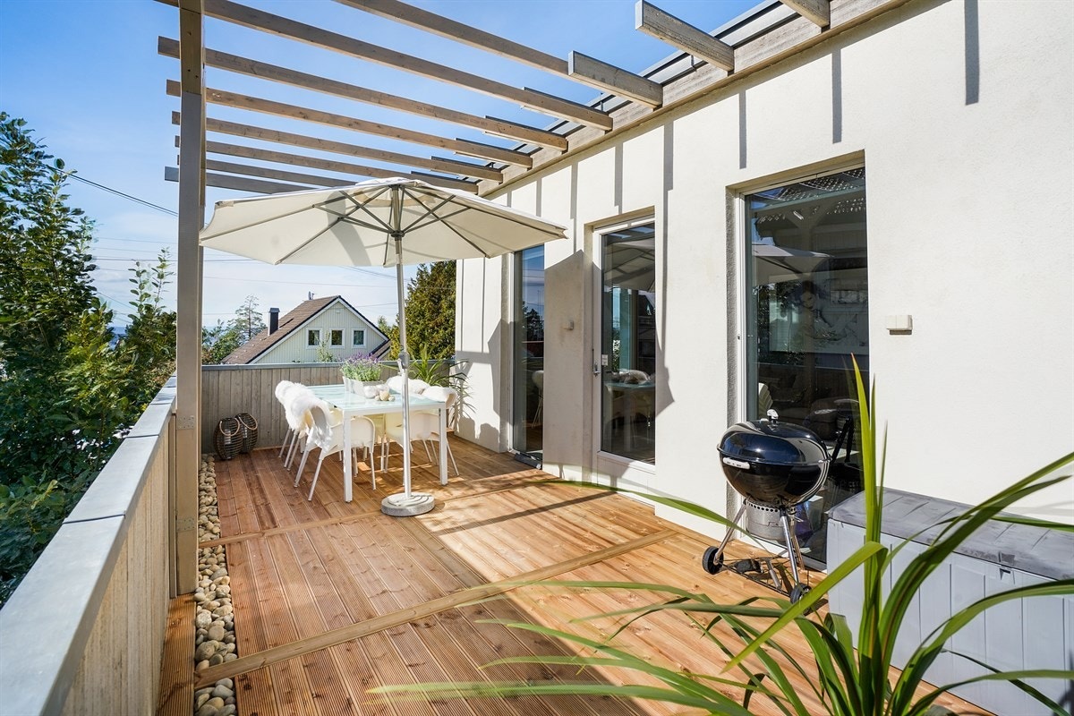 Terrassen. Galleribilde