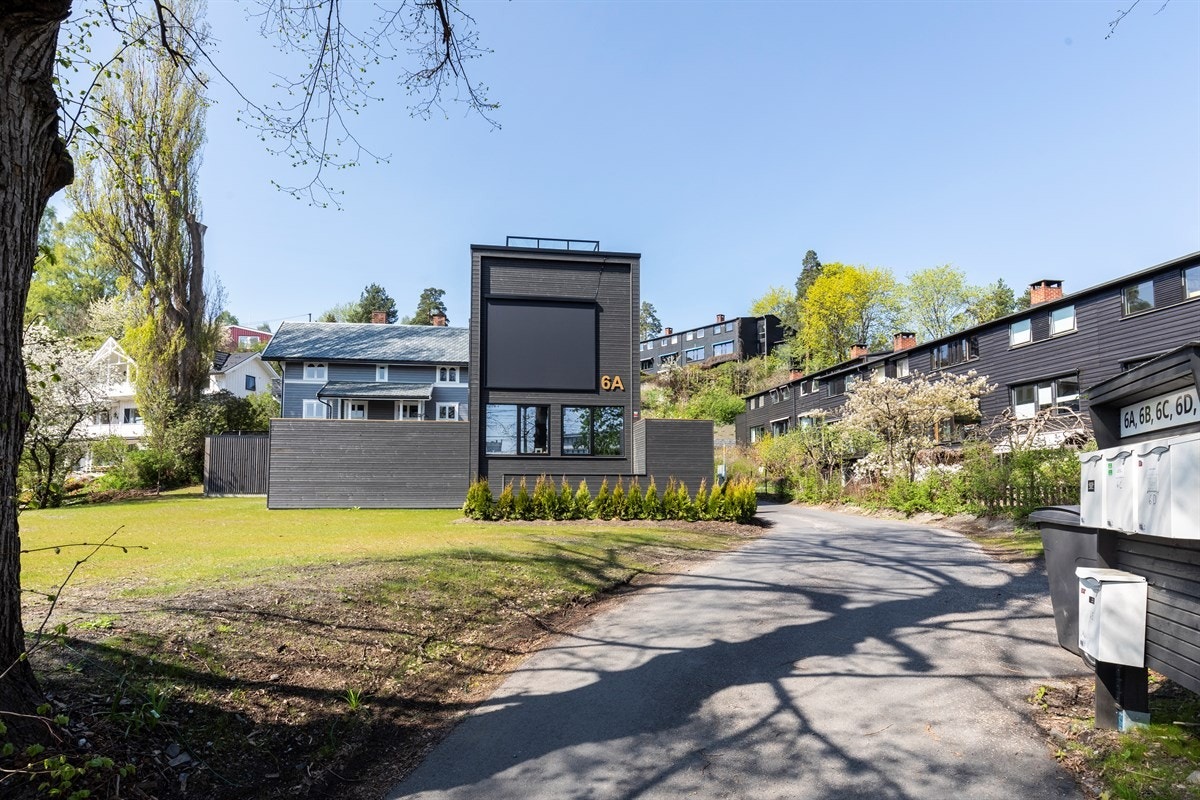 Meget attraktiv beliggenhet i et barnevennlig og veletablert boligområde på Bestum. Galleribilde