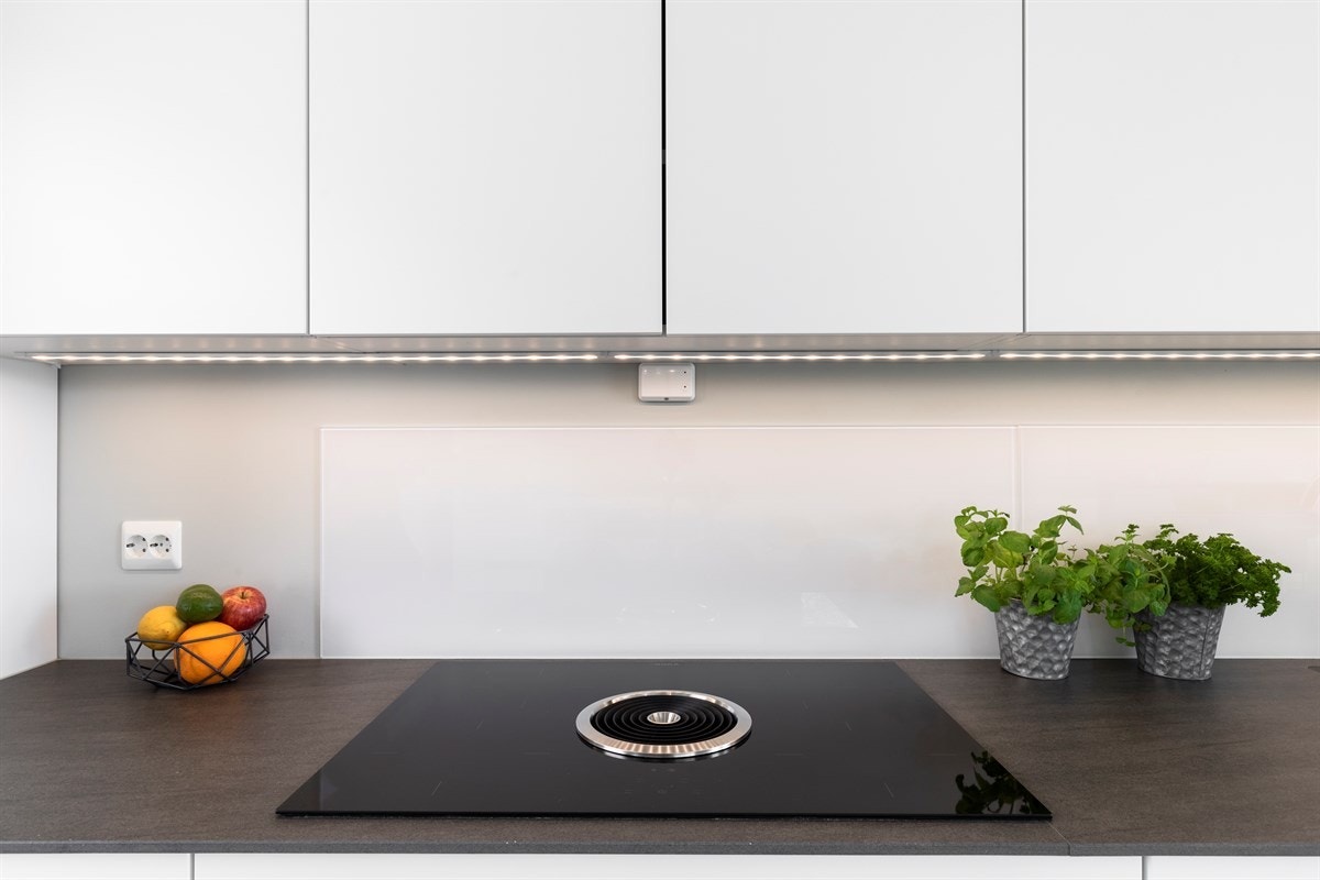 Siemens hvitevarer. Induksjonsplatetopp med integrert Bora ventilator. Galleribilde