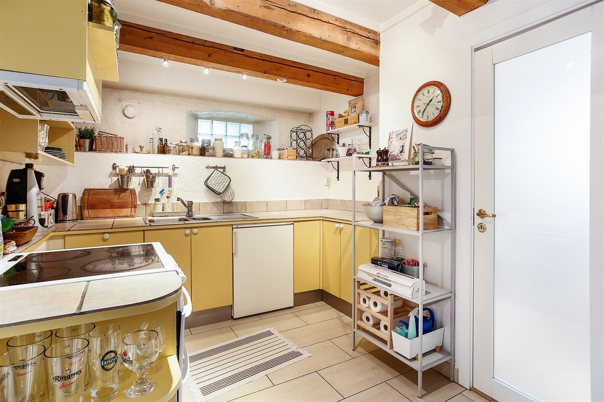 Kjøkken i kjeller. Galleribilde