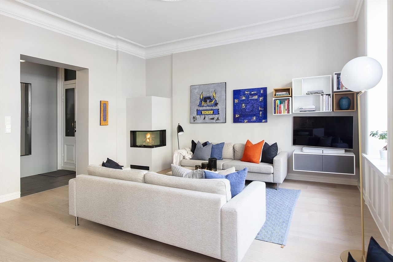 Stue med 1-stavs eikeparkett. Alle rom har gulvvarme. Galleribilde