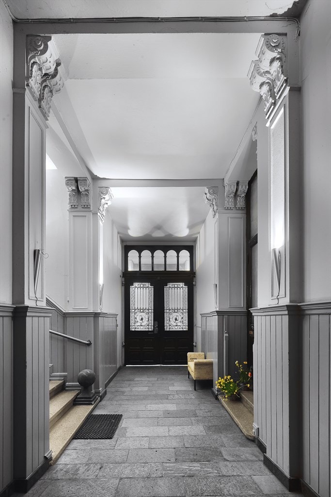 Inngangsparti Galleribilde