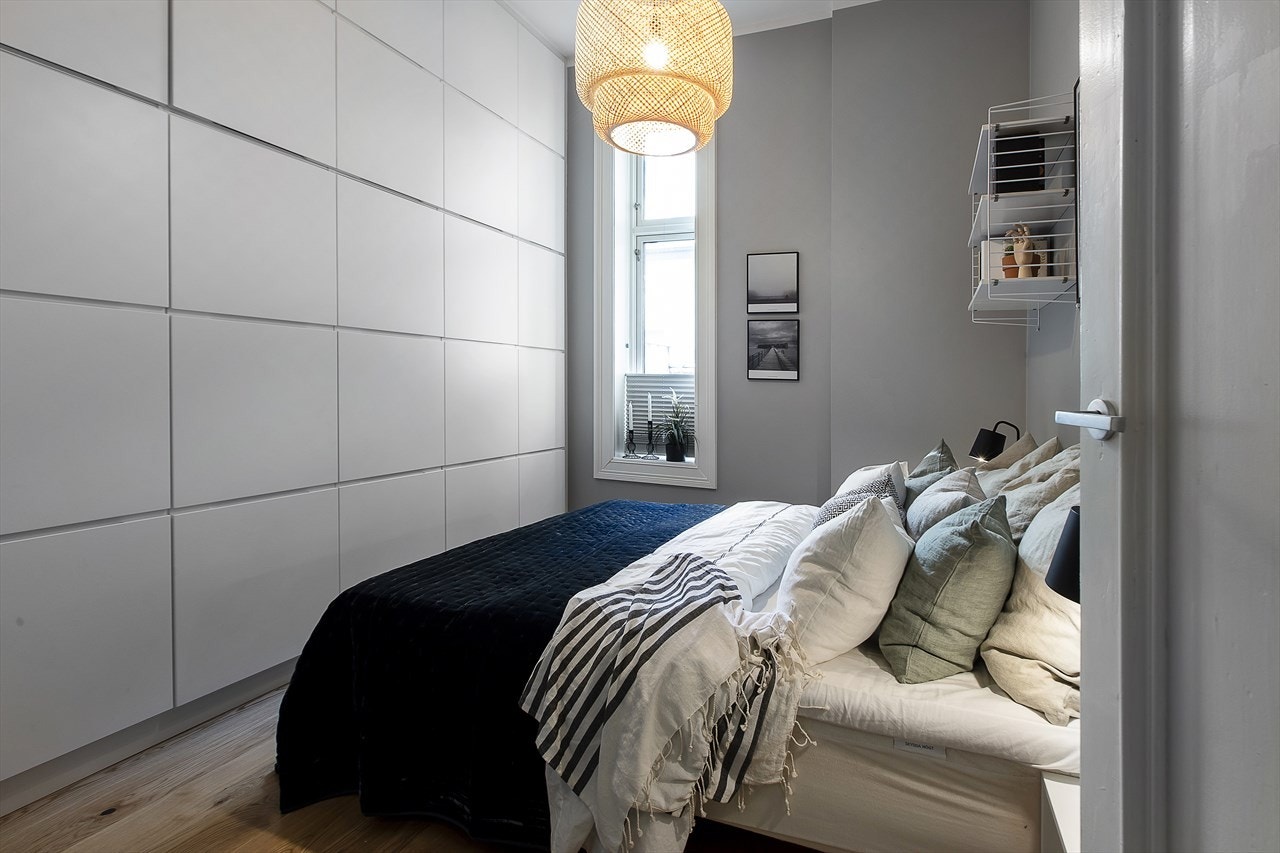 Soverom med svært god skapplass Galleribilde