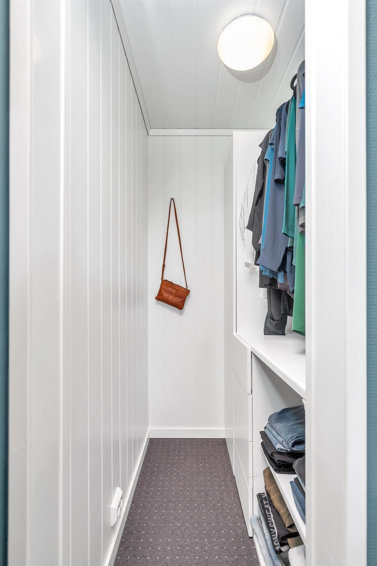 Garderobe Galleribilde
