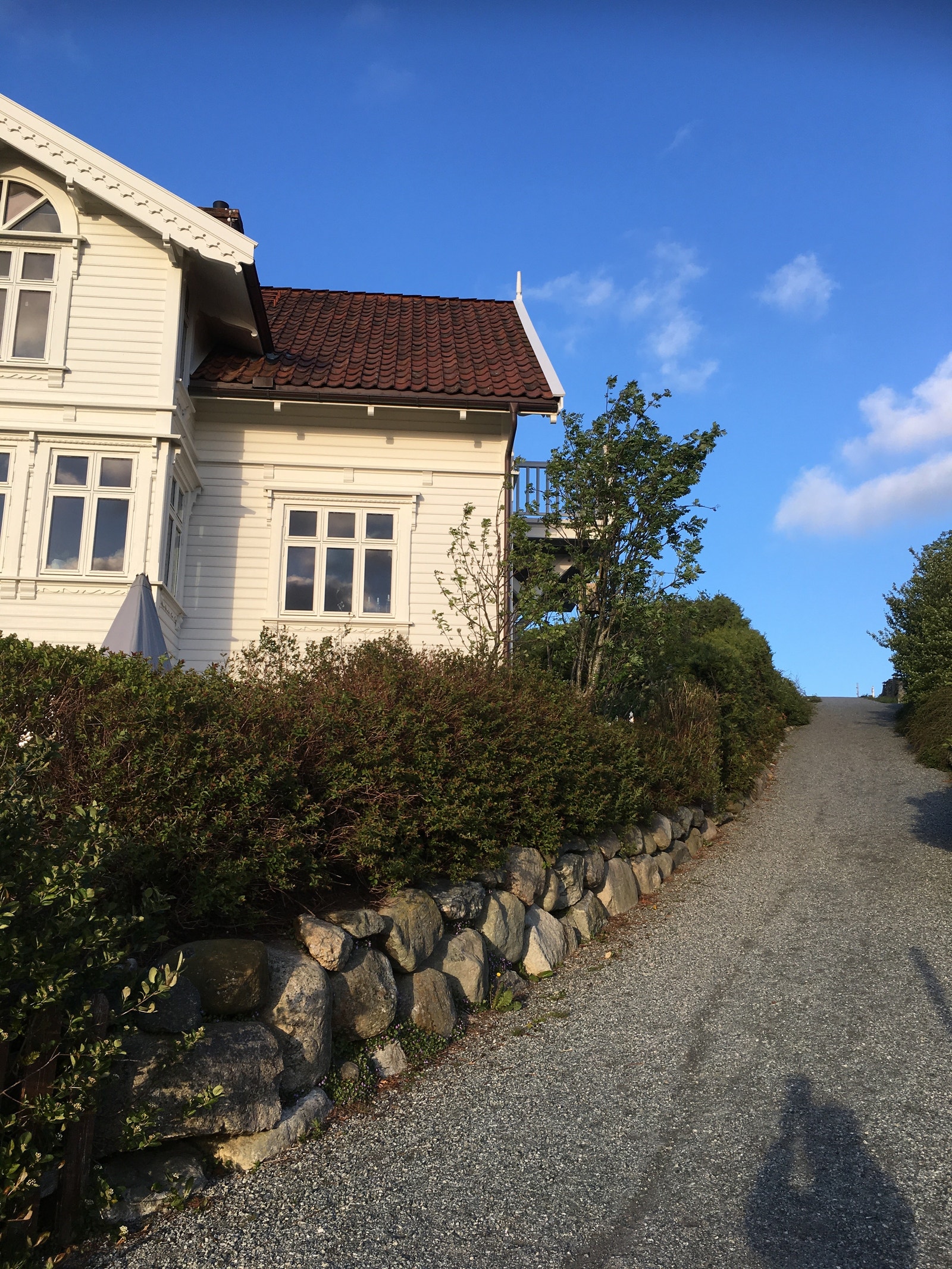 Sokkelleilighet med utsikt, uteplass m/ bålpanne . Midt i turløypa til Kleppeloen og kleppevarden Galleribilde