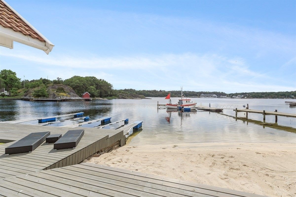 Herlig strandlinje. Galleribilde