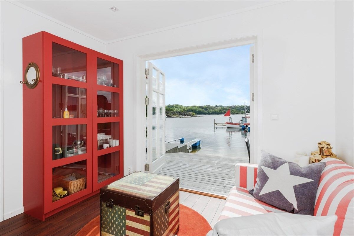 Koselig stue i båthus Galleribilde