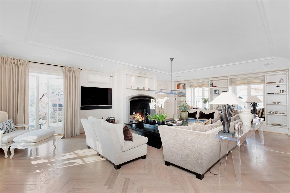 Lys og innbydende stue Galleribilde