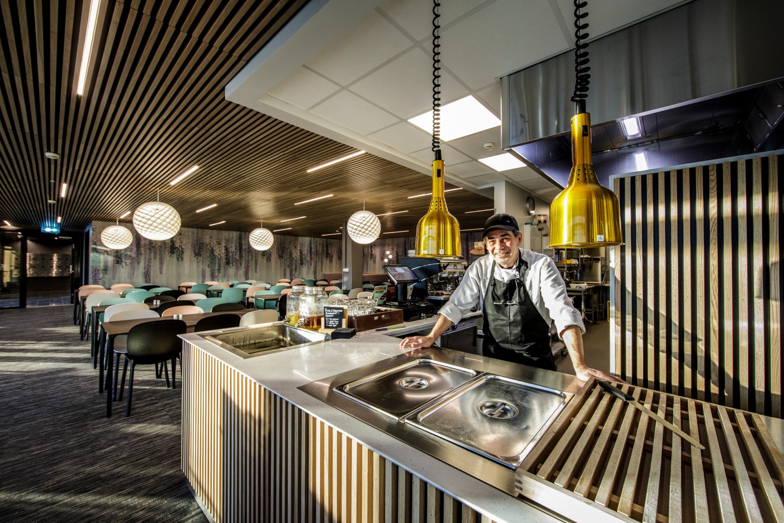 B19 Kafé er eiendommens personalrestaurant og kafé Galleribilde