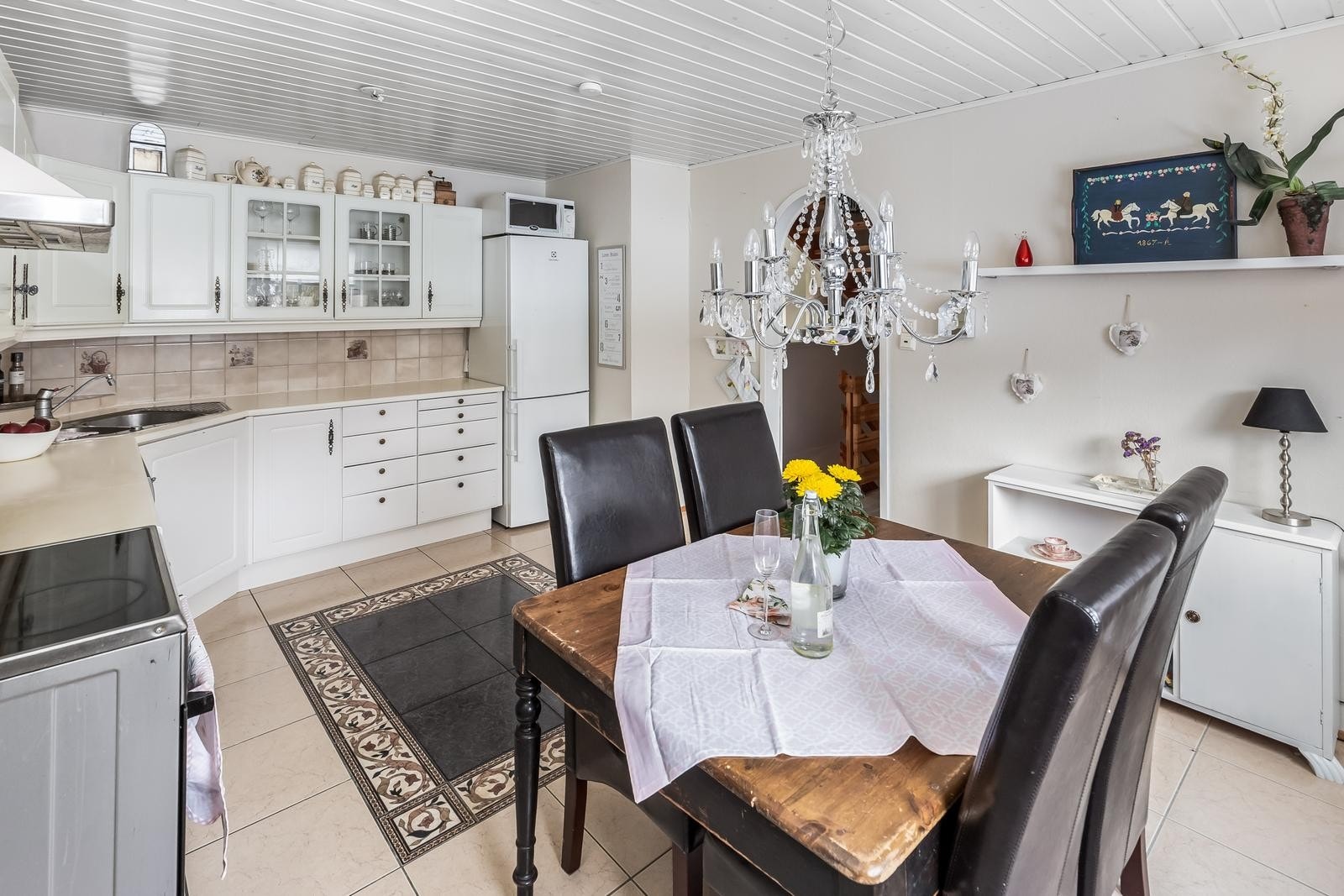 God plass på kjøkkenet Galleribilde