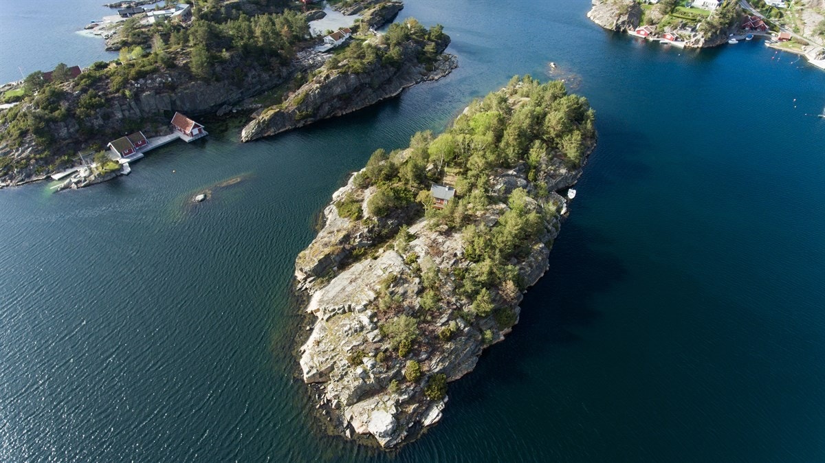 Lamholmen - og del av Furuholmen på siden Galleribilde