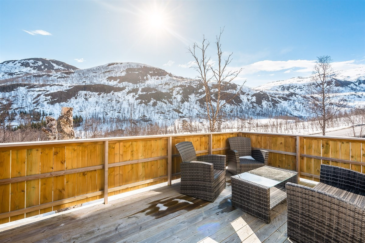 Veranda med fine sol og utsiktsforhold