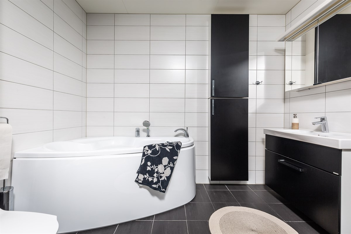 Stort hjørnebadekar