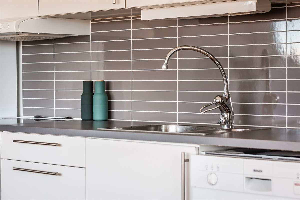Kitchenboard over benk
