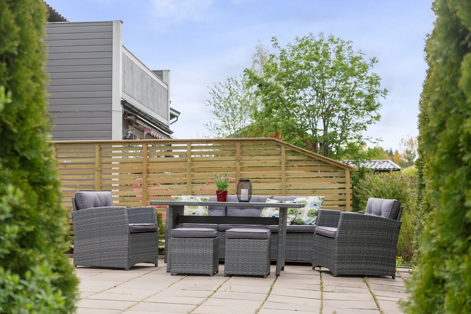 Her kan finværet nytes til langt ut på kveldene, og måltidene kan enkelt flyttes ut i det åpne. Galleribilde