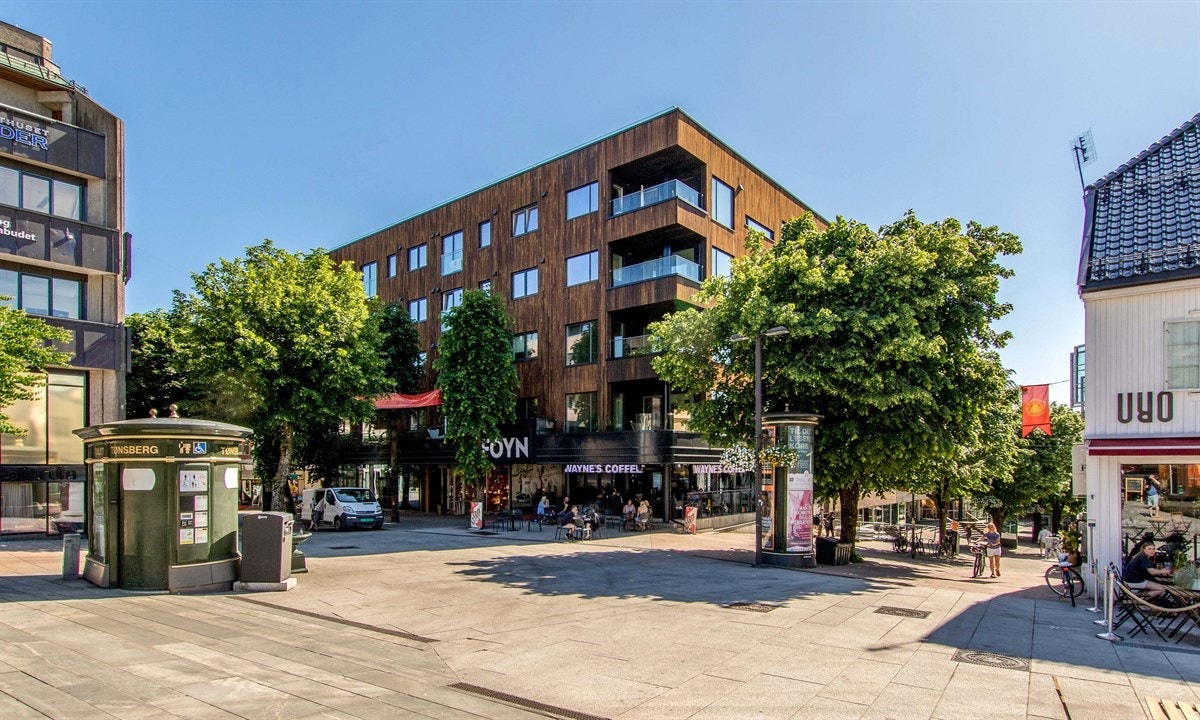 Tønsberg Torv ligger rett på oversiden av Foyntaket Galleribilde