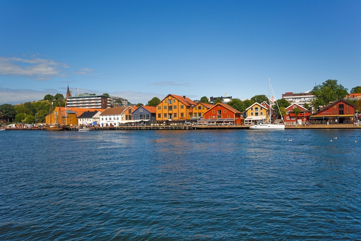 Nærområde; Byfjorden og bryggeområdet Galleribilde
