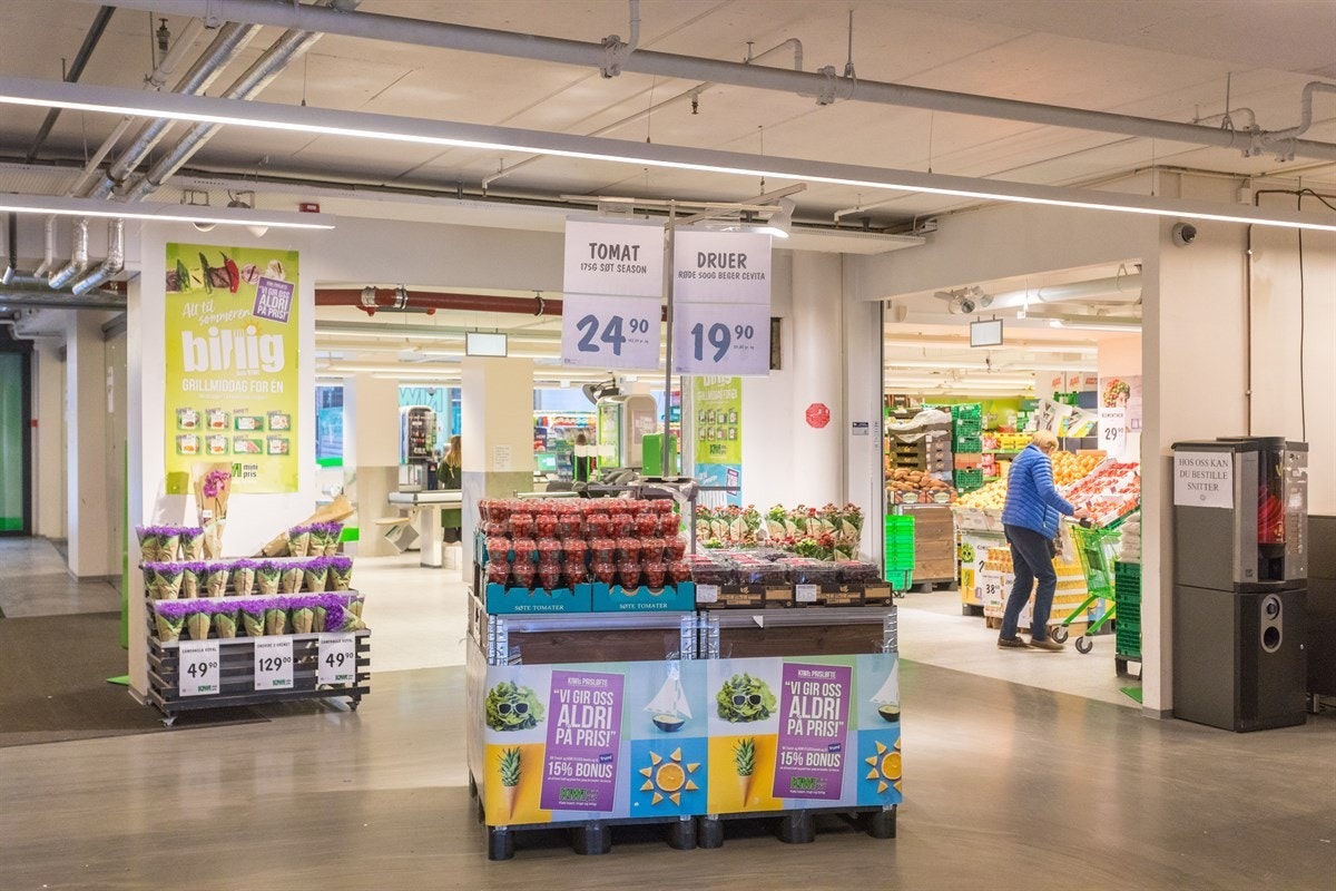 Nærområde; Egen dagligvareforretning i bygget som du når direkte med heis Galleribilde