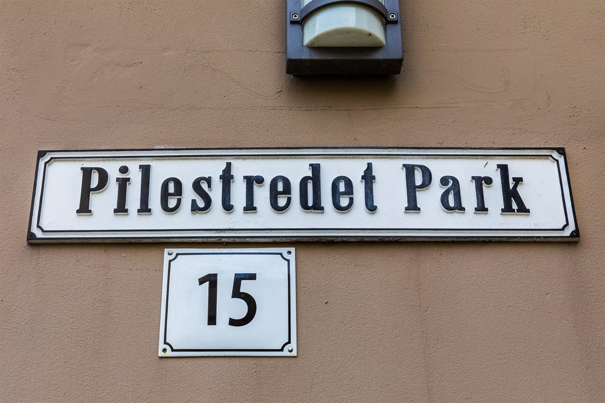 Her bor man med få minutters gange til Karl Johans gate, Slottet og mye mer Galleribilde