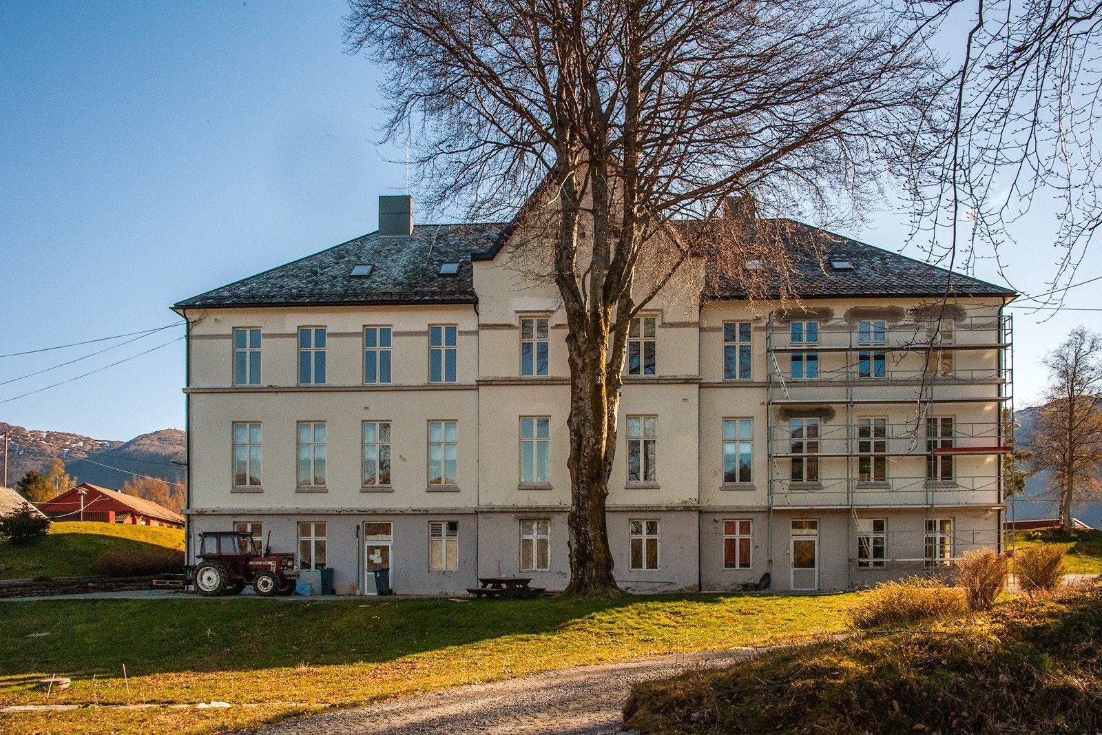 Hovedbygget på øyen Galleribilde