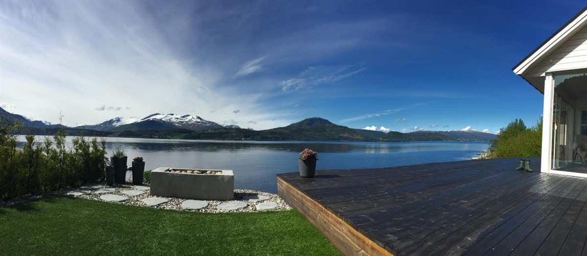 Selgers egne bilder 1 Utsikt fra eiendommen Galleribilde