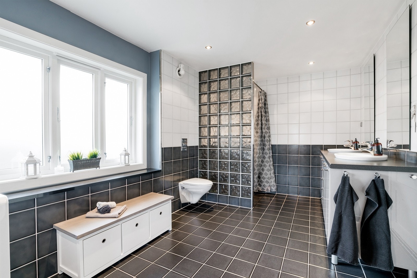 Baderom Galleribilde