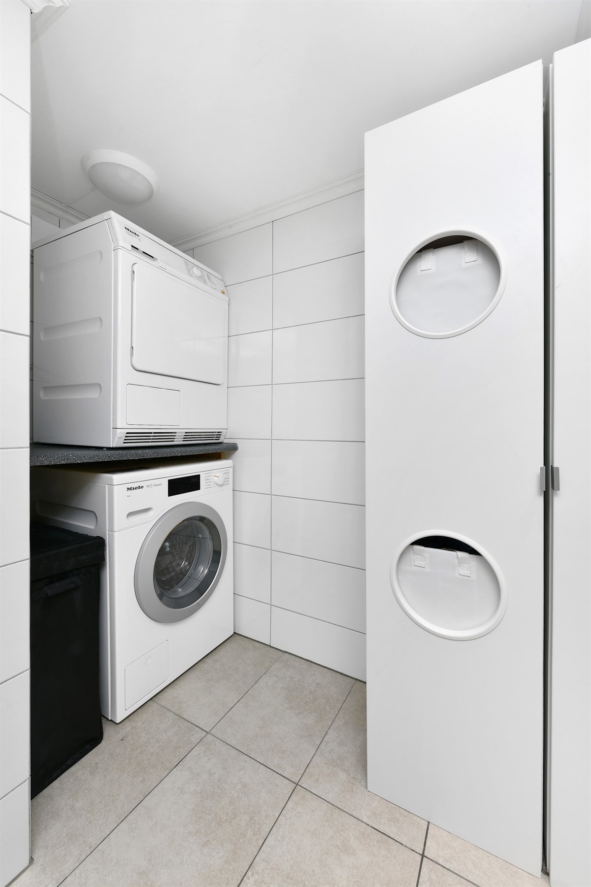 Badet fungerer også som vaskerom. Galleribilde