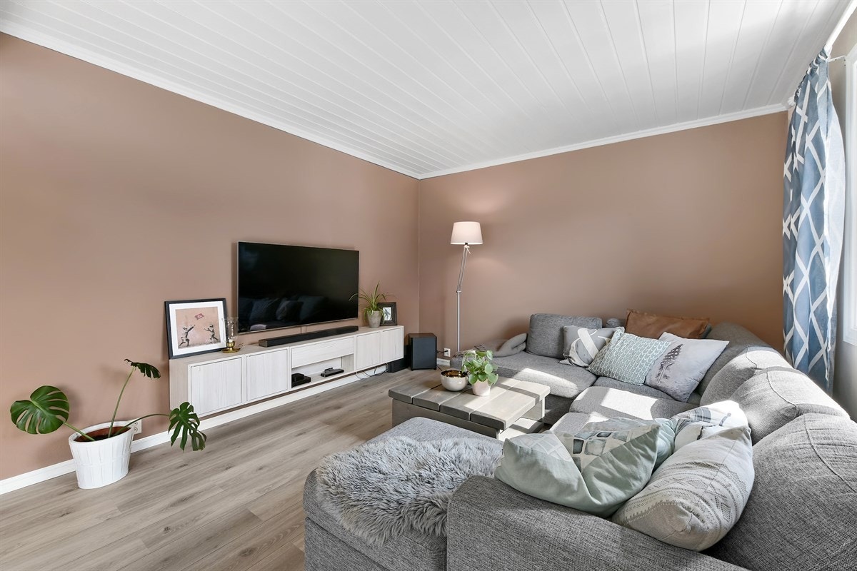 Stuen har god plass til møblement. Galleribilde